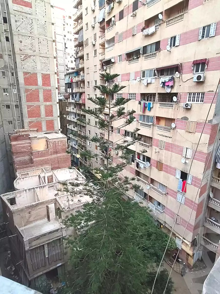 https://aqarmap.com.eg/ar/listing/7344553-for-sale-alexandria-sydy-bshr-sydy-bshr-bhry-shr-khld-bn-lwlyd