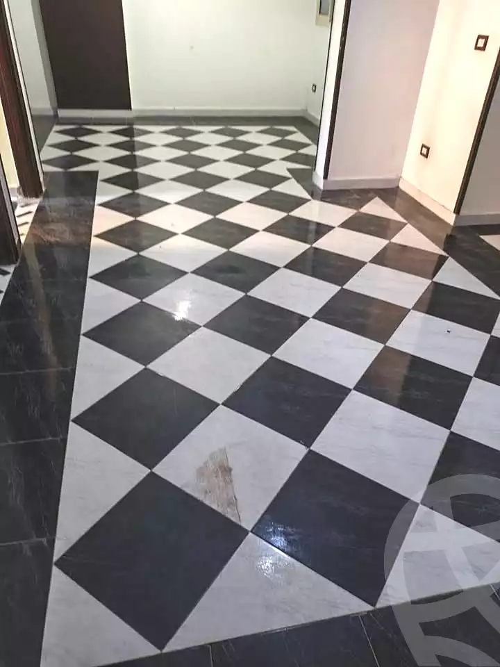 https://aqarmap.com.eg/ar/listing/7344650-for-sale-alexandria-sydy-bshr-sydy-bshr-qbly-mohamed-farid-st