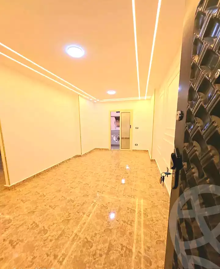 https://aqarmap.com.eg/en/listing/7344926-for-sale-alexandria-sydy-bshr-sydy-bshr-bhry-shr-khld-bn-lwlyd
