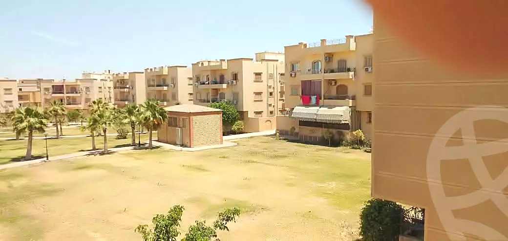 https://aqarmap.com.eg/en/listing/7345057-for-sale-cairo-new-cairo-compounds-kmbwnd-lnkhyl