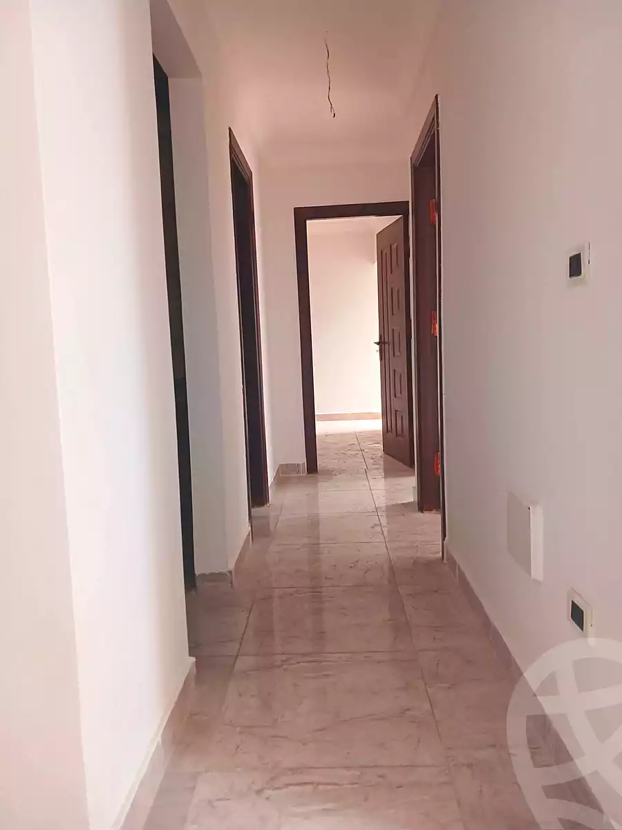 https://aqarmap.com.eg/en/listing/7345927-for-rent-alexandria-lsywf-shamaa