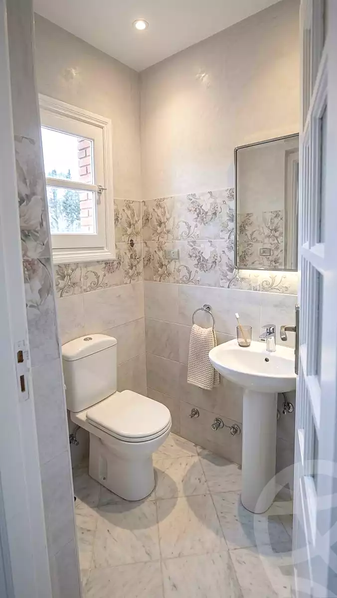 https://aqarmap.com.eg/en/listing/7346285-for-rent-alexandria-roshdy-roushdy-st