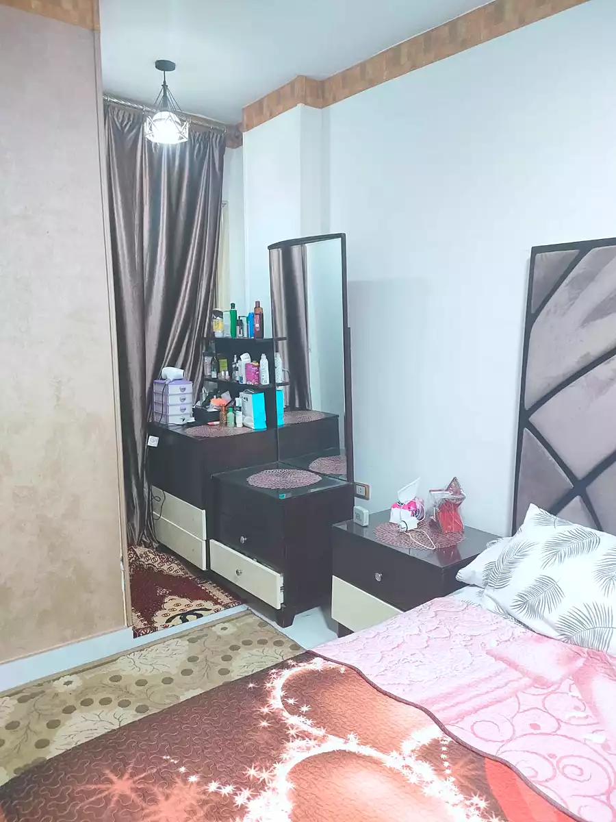 https://aqarmap.com.eg/en/listing/7346306-for-sale-cairo-el-haram-el-lebeny-kamel-elmahroky-st