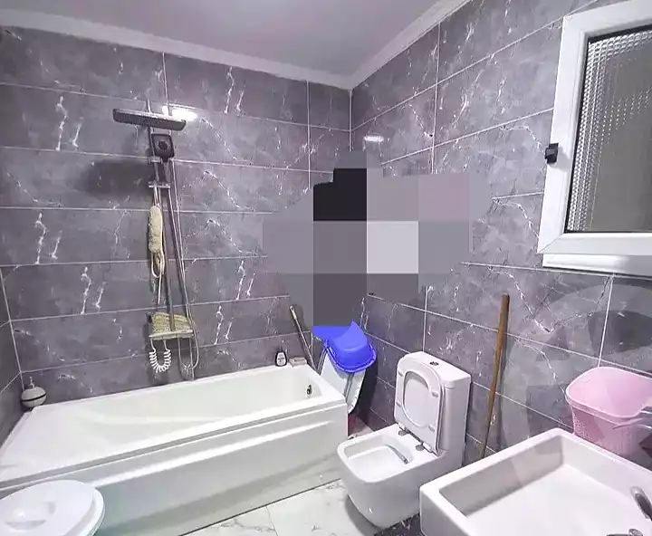 https://aqarmap.com.eg/ar/listing/7347235-for-sale-alexandria-al-agamy-lbytsh-bianchiii