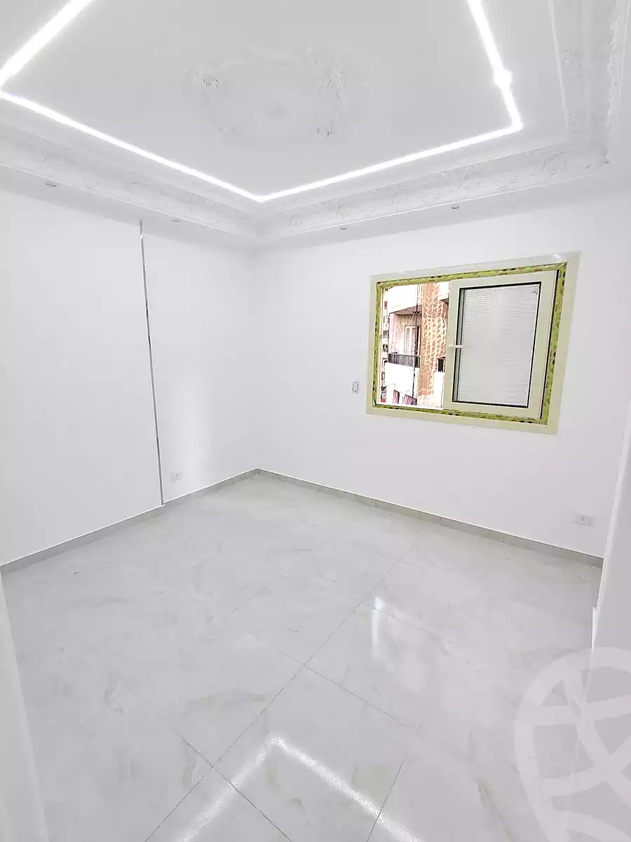 https://aqarmap.com.eg/ar/listing/7347419-for-sale-alexandria-miami-shr-jml-bd-lnsr
