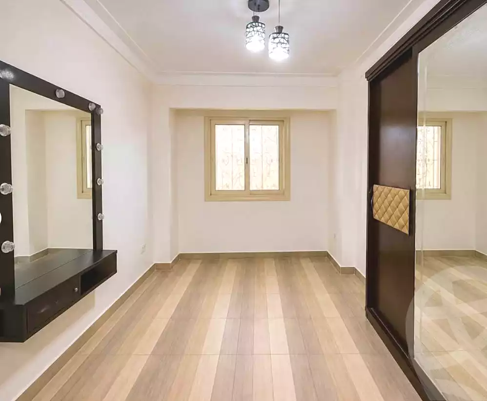 https://aqarmap.com.eg/ar/listing/7347694-for-rent-alexandria-glim