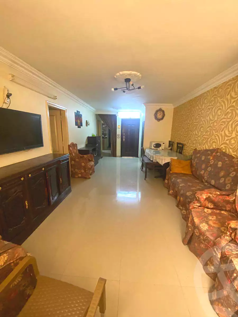 https://aqarmap.com.eg/ar/listing/7348069-for-sale-cairo-helwan-hadayek-helwan-nile-corniche-st