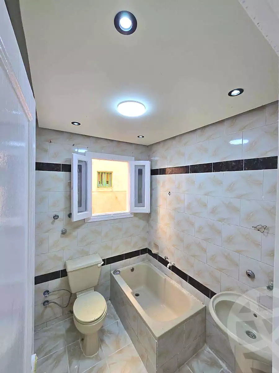 https://aqarmap.com.eg/en/listing/7348110-for-sale-alexandria-al-agamy-shataa-el-nakheel-street-61