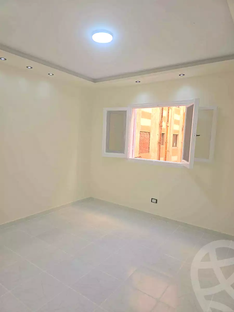https://aqarmap.com.eg/en/listing/7348110-for-sale-alexandria-al-agamy-shataa-el-nakheel-street-61