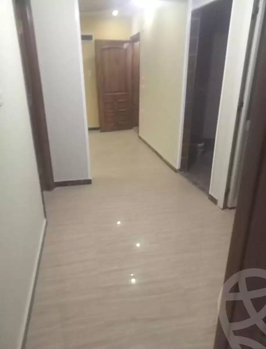 https://aqarmap.com.eg/en/listing/7348274-for-rent-alexandria-ganaklis-shr-mrtdy-bsh