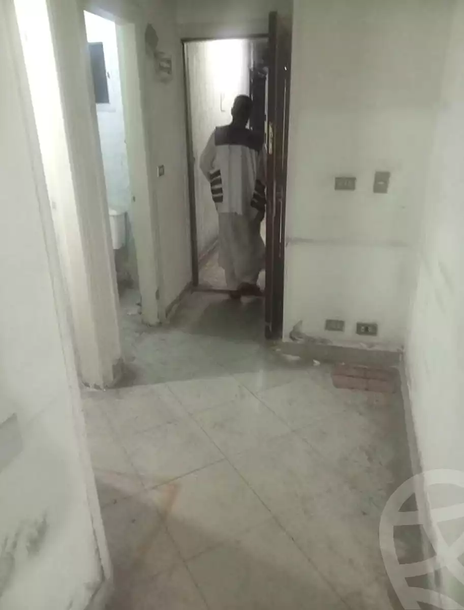 https://aqarmap.com.eg/ar/listing/7348455-for-rent-alexandria-glim-al-azaa-st