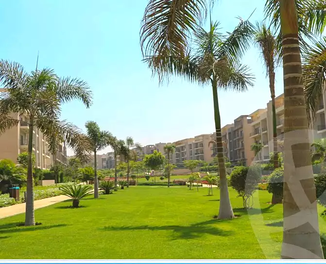 https://aqarmap.com.eg/en/listing/7348551-for-sale-cairo-new-cairo-compounds-fifth-square