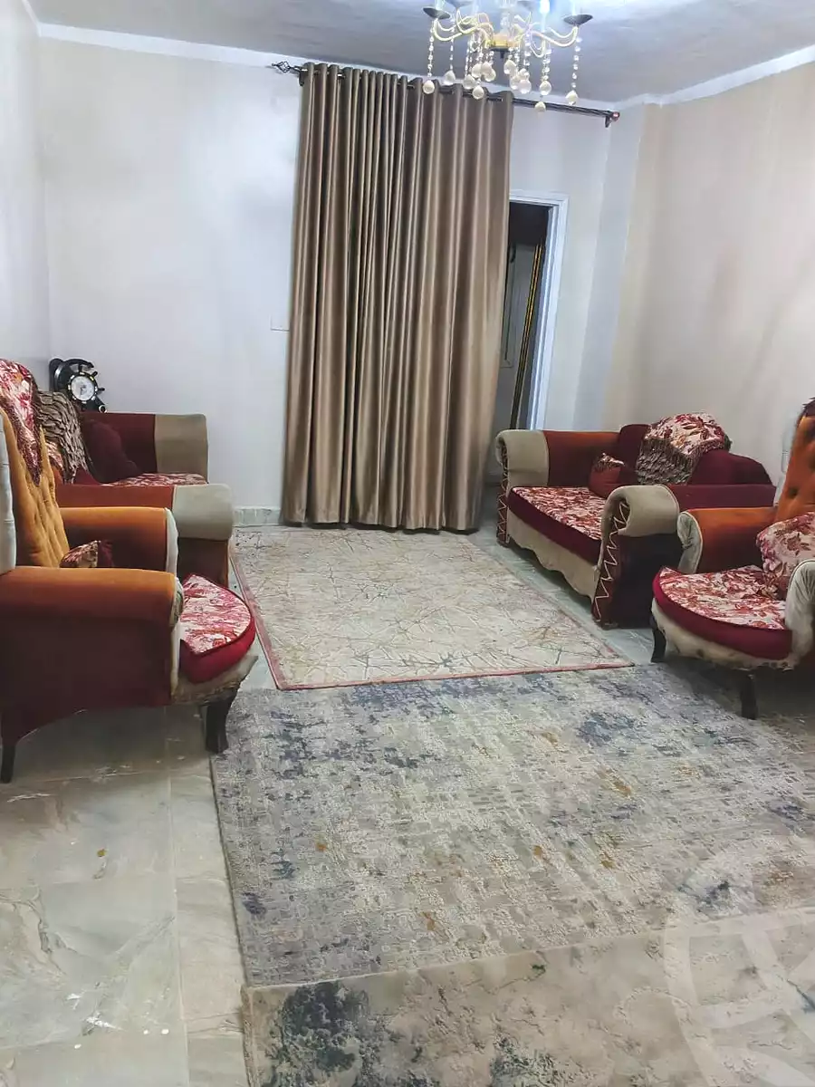 https://aqarmap.com.eg/ar/listing/7348697-for-rent-cairo-el-sheikh-zayed-city-el-hay-el-hady-ashaer-area-1-street-10