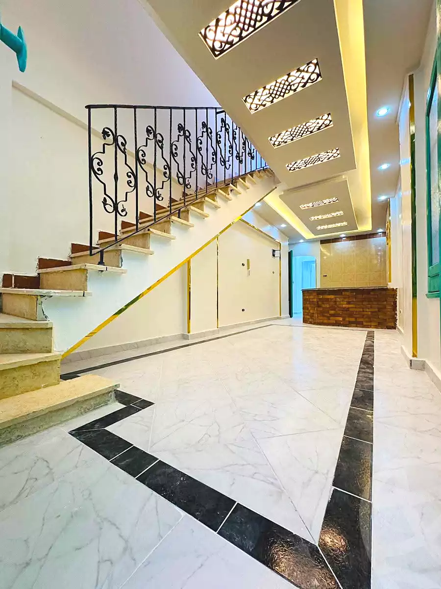https://aqarmap.com.eg/ar/listing/7348820-for-sale-alexandria-al-agamy-shataa-el-nakheel