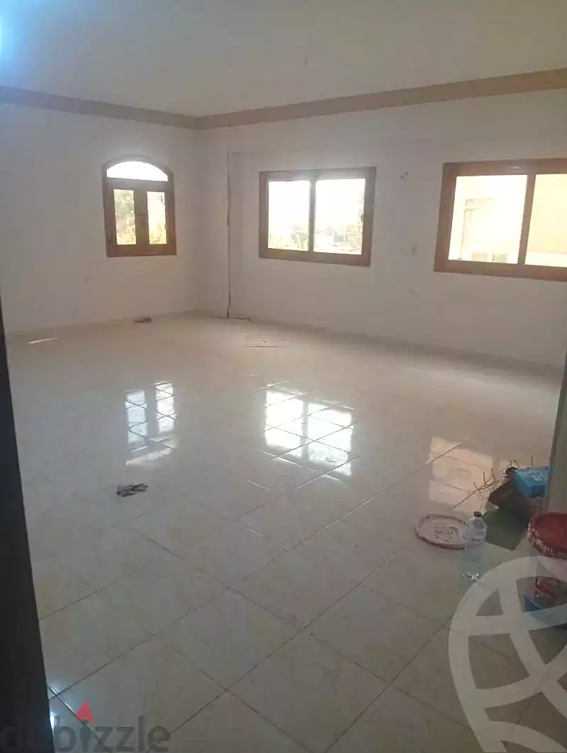 https://aqarmap.com.eg/ar/listing/7348922-for-rent-cairo-6th-of-october-garb-someed-neighborhood-10th-makkah-al-mokarama-st