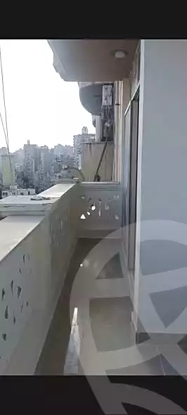 https://aqarmap.com.eg/en/listing/7349219-for-sale-alexandria-sidi-gaber-dinshwau-st