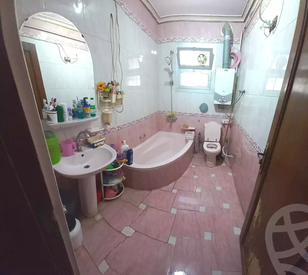 https://aqarmap.com.eg/en/listing/7349700-for-sale-cairo-mokattam-lhdb-l-ly-el-naforah-square