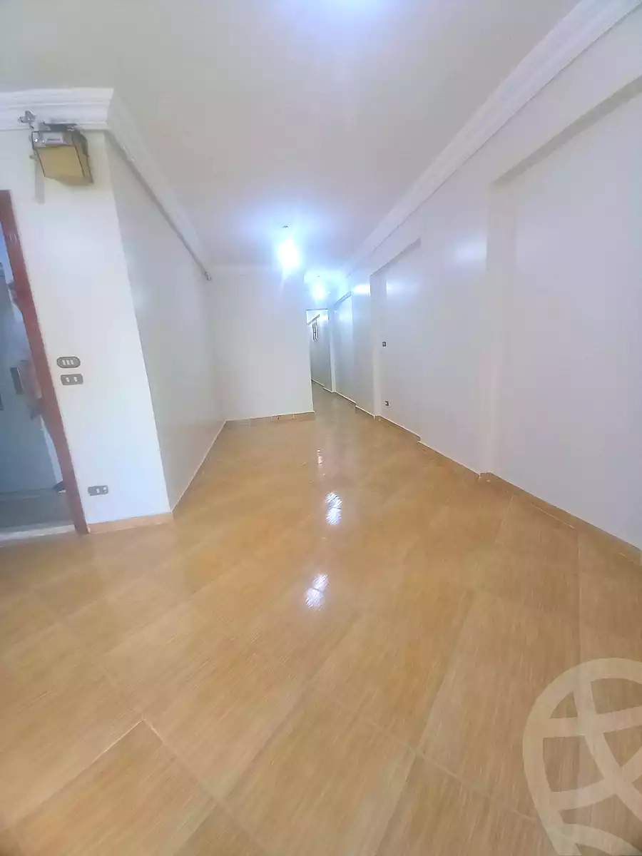 https://aqarmap.com.eg/ar/listing/7350196-for-sale-alexandria-sydy-bshr-sydy-bshr-bhry-shr-mhmwd-l-yswy
