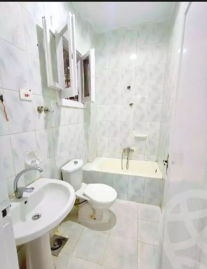 https://aqarmap.com.eg/en/listing/7350288-for-sale-alexandria-al-agamy-shataa-el-nakheel