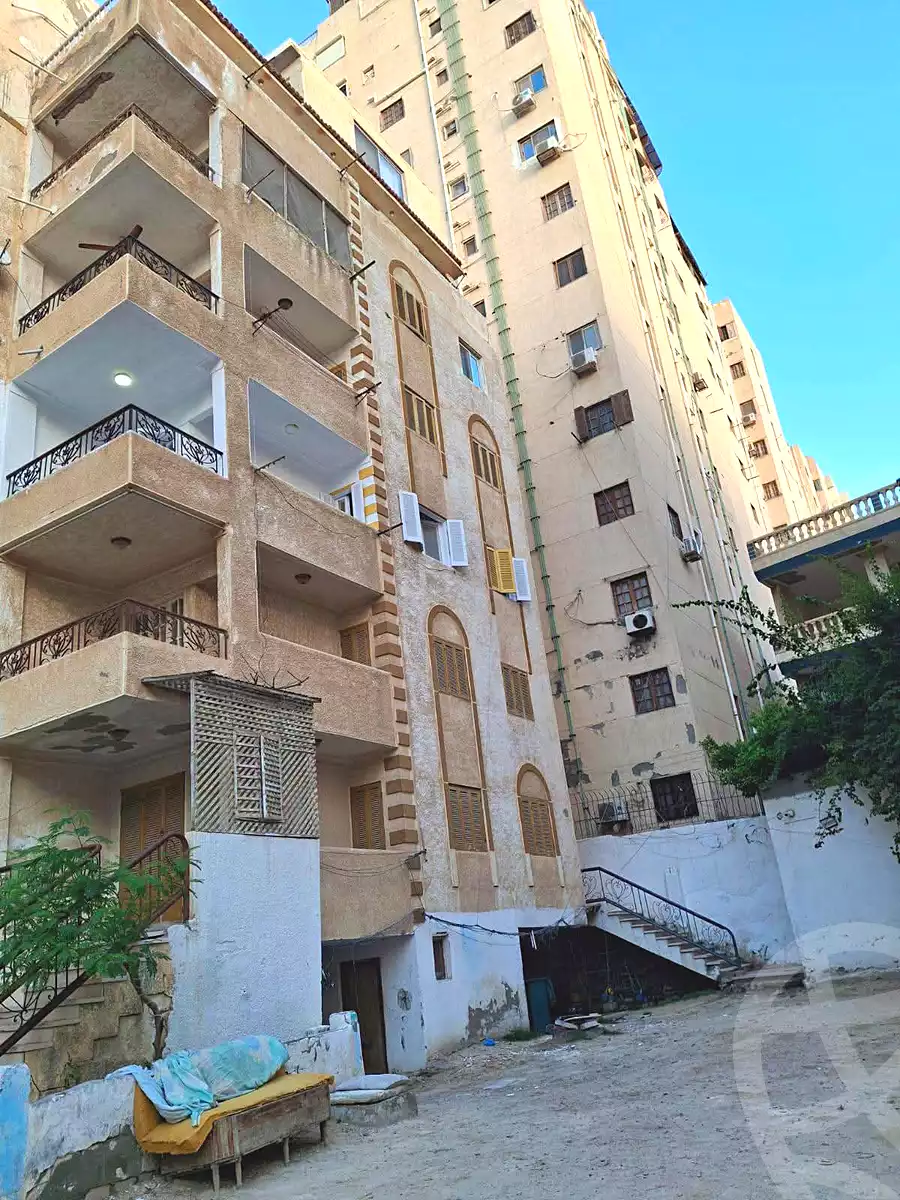 https://aqarmap.com.eg/en/listing/7350543-for-sale-alexandria-al-agamy-shataa-el-nakheel