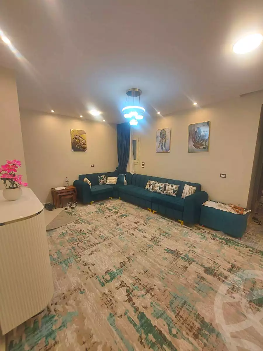 https://aqarmap.com.eg/ar/listing/7350630-for-sale-cairo-helwan-el-shareaa-el-sharby-st