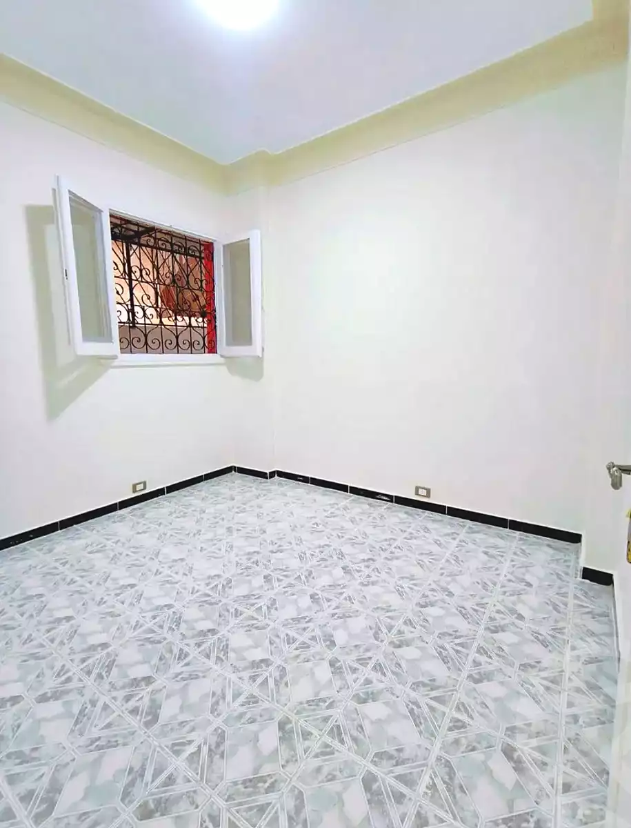 https://aqarmap.com.eg/en/listing/7351269-for-sale-alexandria-al-agamy-shataa-el-nakheel