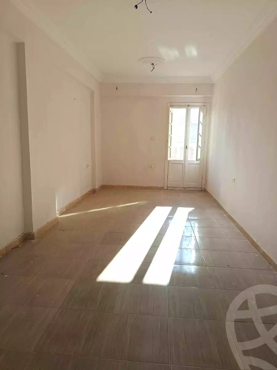 https://aqarmap.com.eg/en/listing/7351435-for-rent-alexandria-lsywf-el-falki