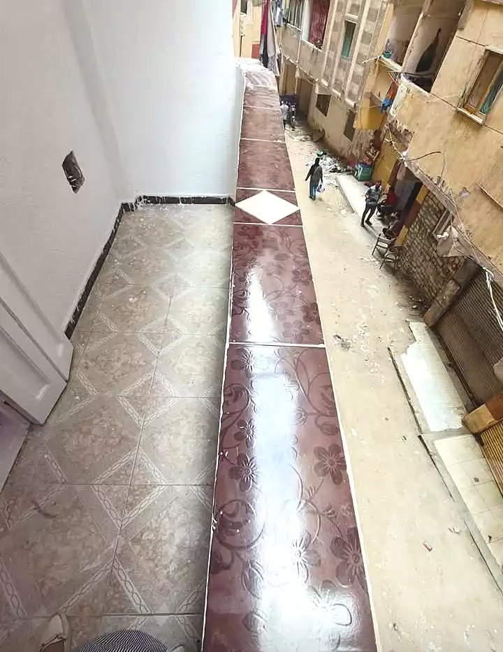 https://aqarmap.com.eg/ar/listing/7351543-for-sale-alexandria-al-agamy-el-hanouvel-radwan-st