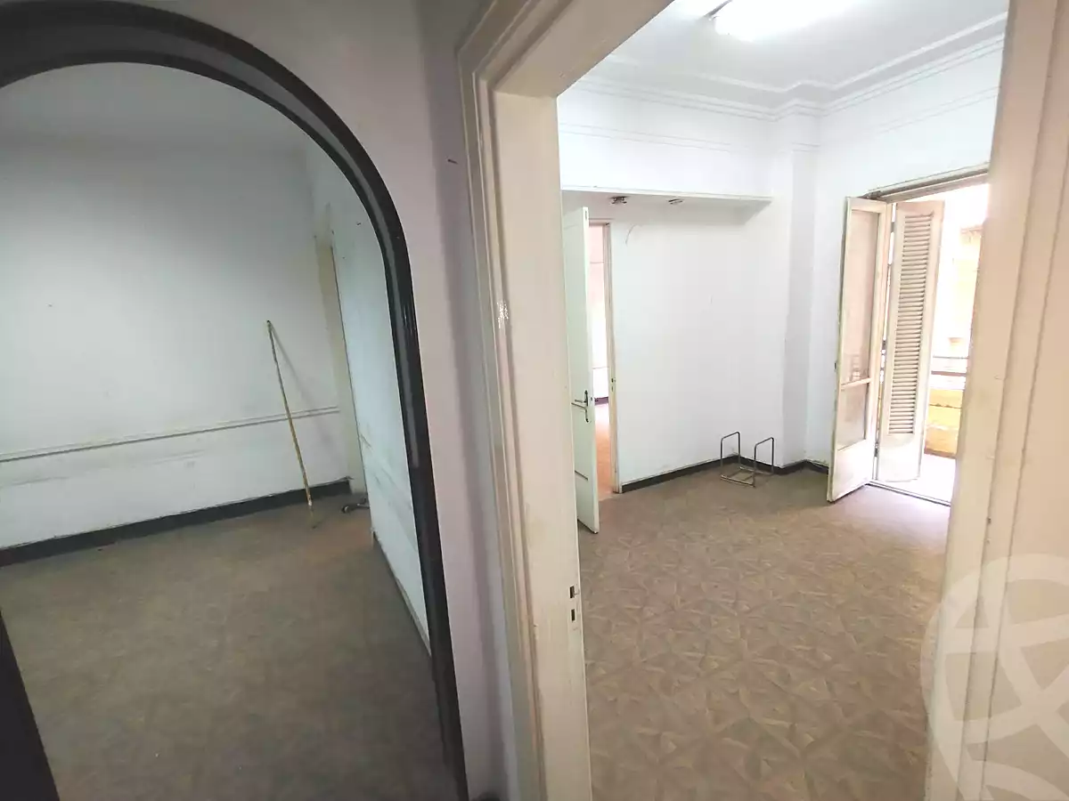 https://aqarmap.com.eg/en/listing/7351641-for-rent-cairo-downtown-abdeen-sherif-pasha-st