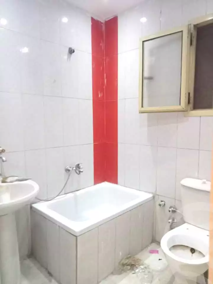 https://aqarmap.com.eg/ar/listing/7351827-for-sale-alexandria-sydy-bshr-sydy-bshr-bhry-gamal-abd-el-nasir-st