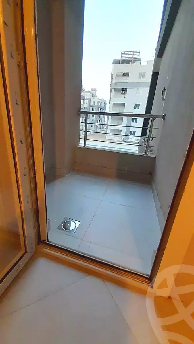 https://aqarmap.com.eg/ar/listing/7352346-for-rent-cairo-6th-of-october-compounds-kmbwnd-jm-lqhr