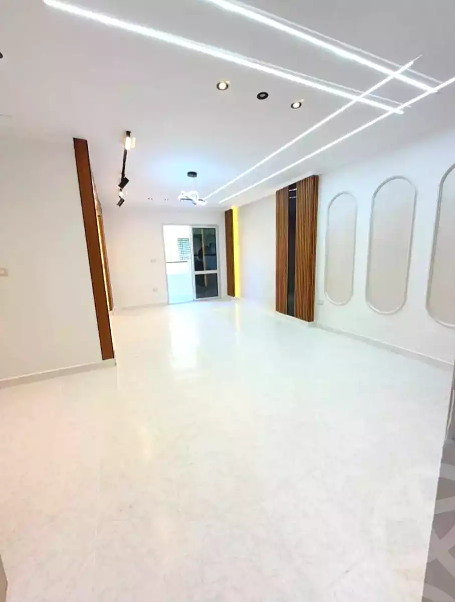 https://aqarmap.com.eg/ar/listing/7353828-for-sale-alexandria-al-agamy-shataa-el-nakheel