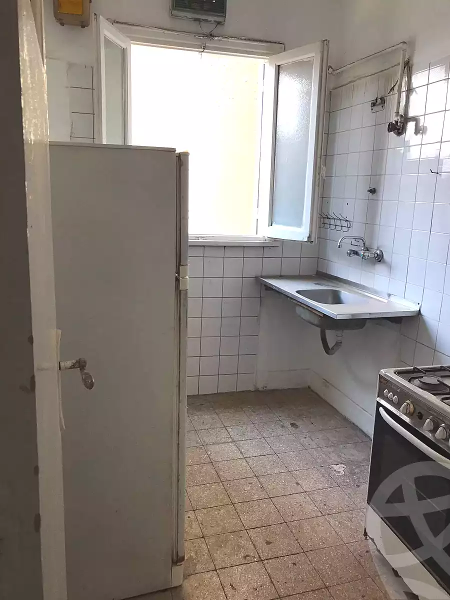 https://aqarmap.com.eg/ar/listing/7353894-for-rent-cairo-downtown-el-qasr-el-ayni