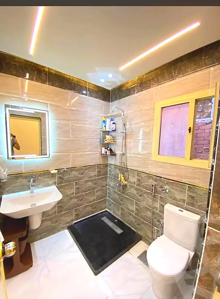 https://aqarmap.com.eg/ar/listing/7354081-for-sale-alexandria-al-agamy-lbytsh-qased-kareem-st