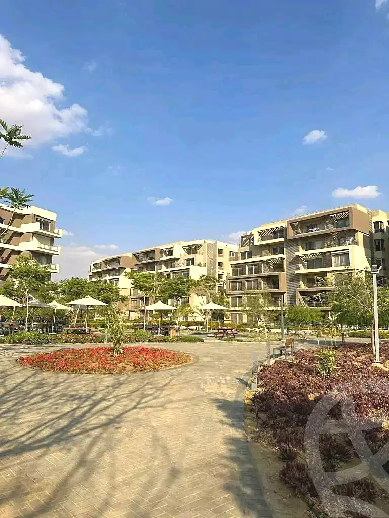 https://aqarmap.com.eg/en/listing/7354542-for-sale-cairo-new-cairo-compounds-blm-hylz-nyw-kyrw