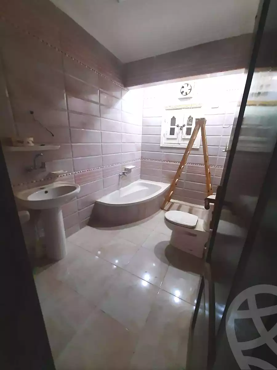 https://aqarmap.com.eg/ar/listing/7354846-for-sale-cairo-heliopolis-gesr-elsuez-gisr-el-suez-el-gadidah