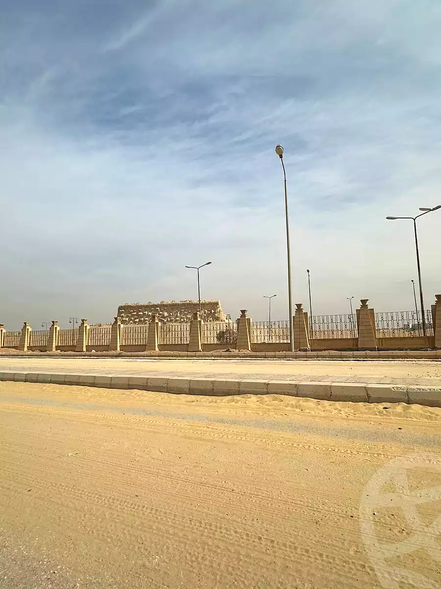 https://aqarmap.com.eg/ar/listing/7354935-for-sale-cairo-6th-of-october-hadaeq-october-golden-square