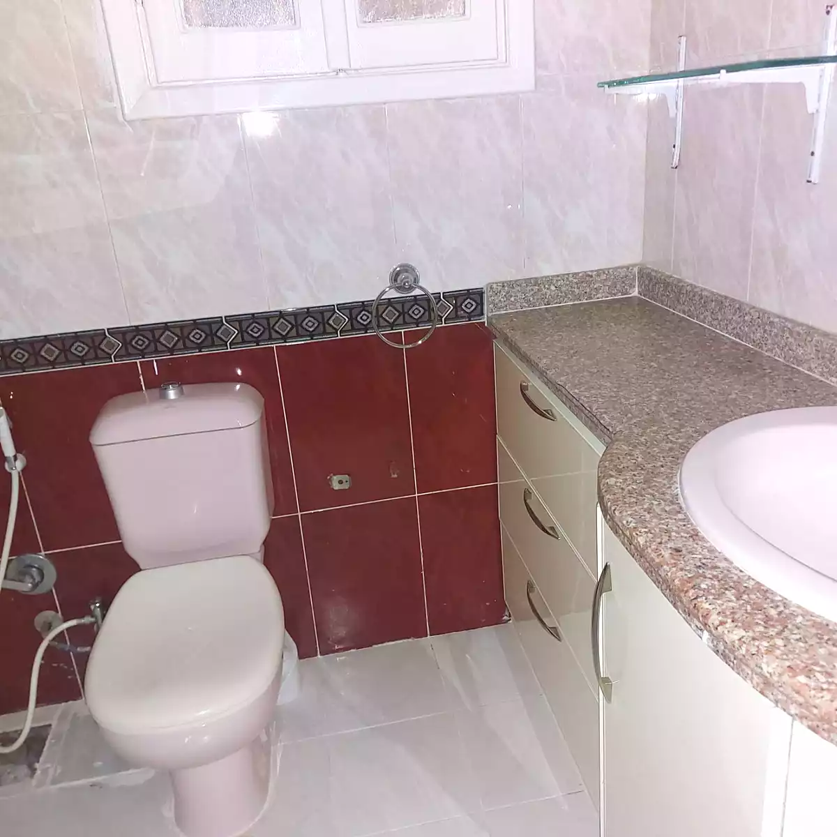 https://aqarmap.com.eg/en/listing/7354999-for-rent-alexandria-kafr-abdo-kafr-abdou-st