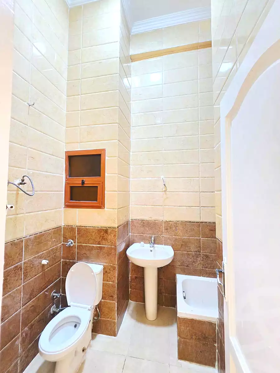 https://aqarmap.com.eg/en/listing/7355456-for-sale-alexandria-al-agamy-el-kilo-21