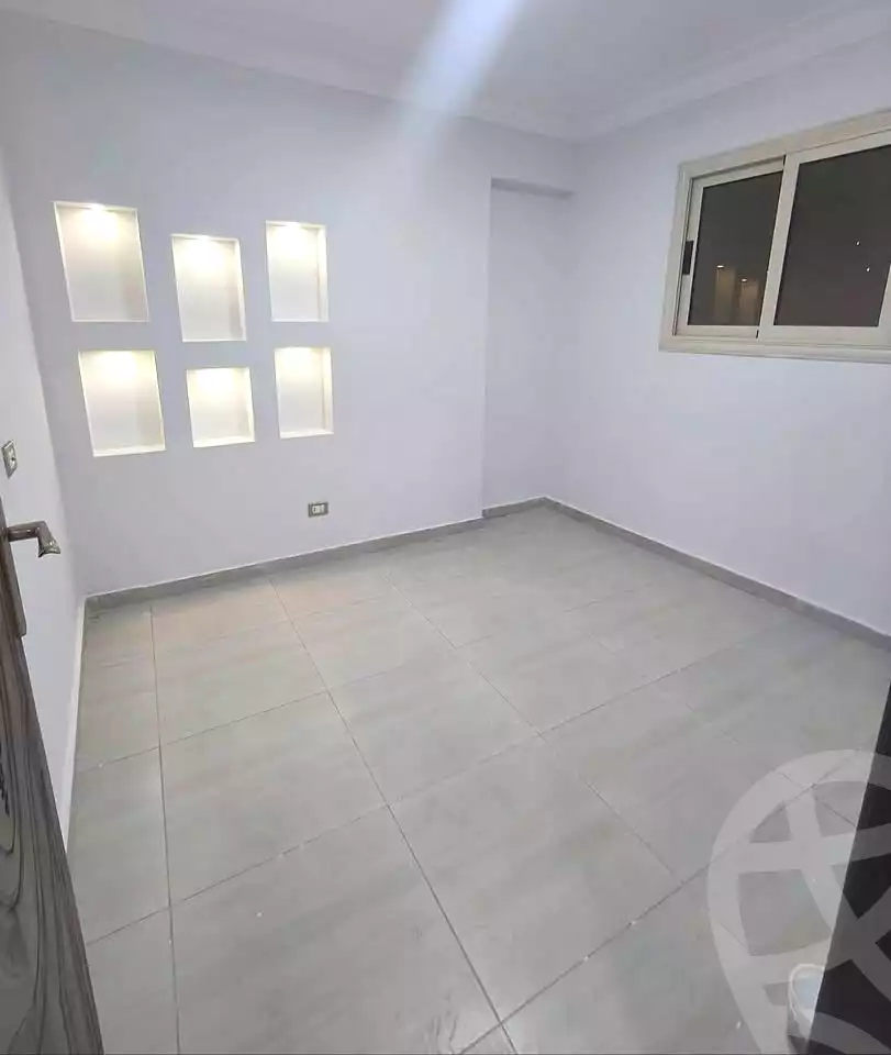 https://aqarmap.com.eg/ar/listing/7355813-for-sale-alexandria-lsywf-el-falki