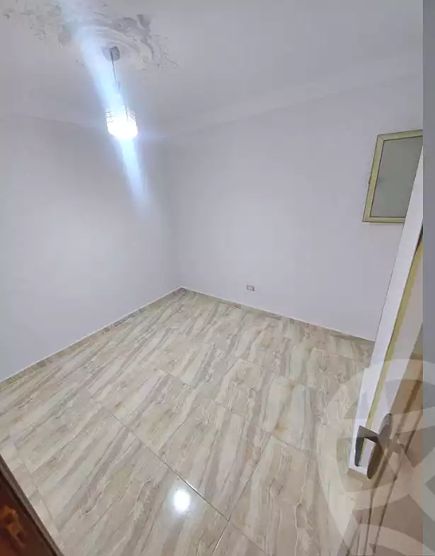 https://aqarmap.com.eg/ar/listing/7356080-for-sale-alexandria-sydy-bshr-sydy-bshr-bhry-el-shaikh-hussein-soliman-18-st