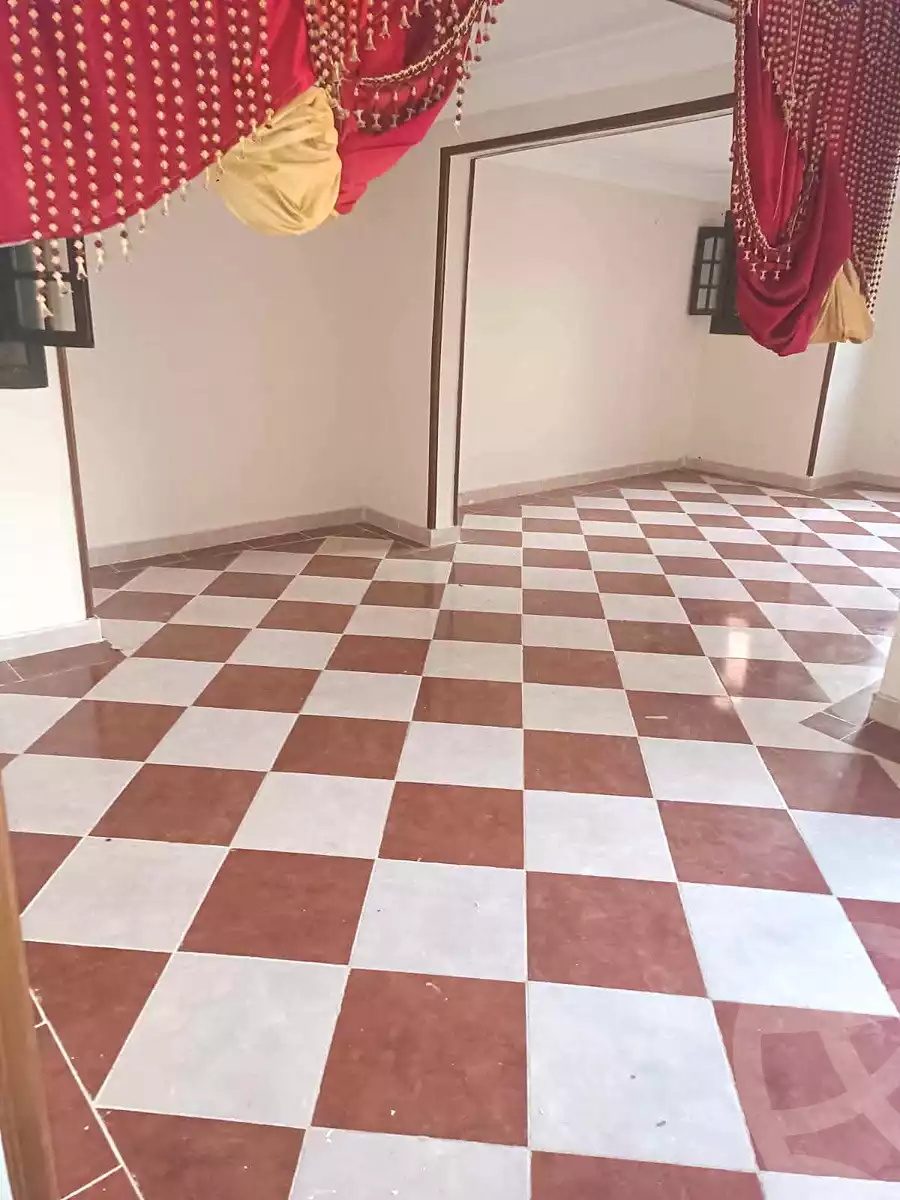 https://aqarmap.com.eg/ar/listing/7356116-for-rent-alexandria-al-agamy-el-hanouvel-al-haded-we-al-soulb-st