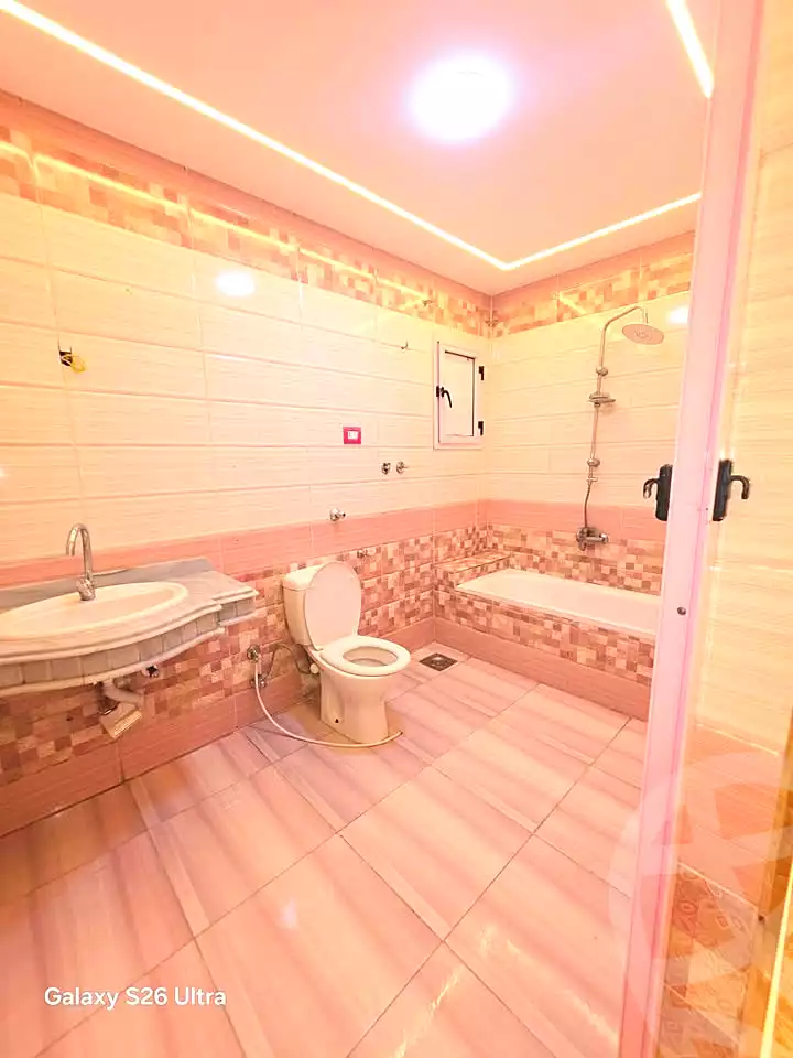 https://aqarmap.com.eg/ar/listing/7356216-for-sale-alexandria-sydy-bshr-sydy-bshr-bhry-shr-khld-bn-lwlyd