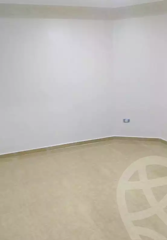 https://aqarmap.com.eg/en/listing/7356243-for-sale-alexandria-al-agamy-el-hanouvel-rich-home-st
