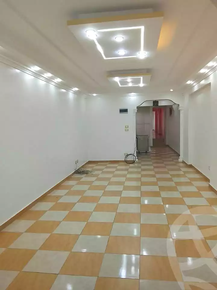 https://aqarmap.com.eg/ar/listing/7356471-for-rent-alexandria-miami
