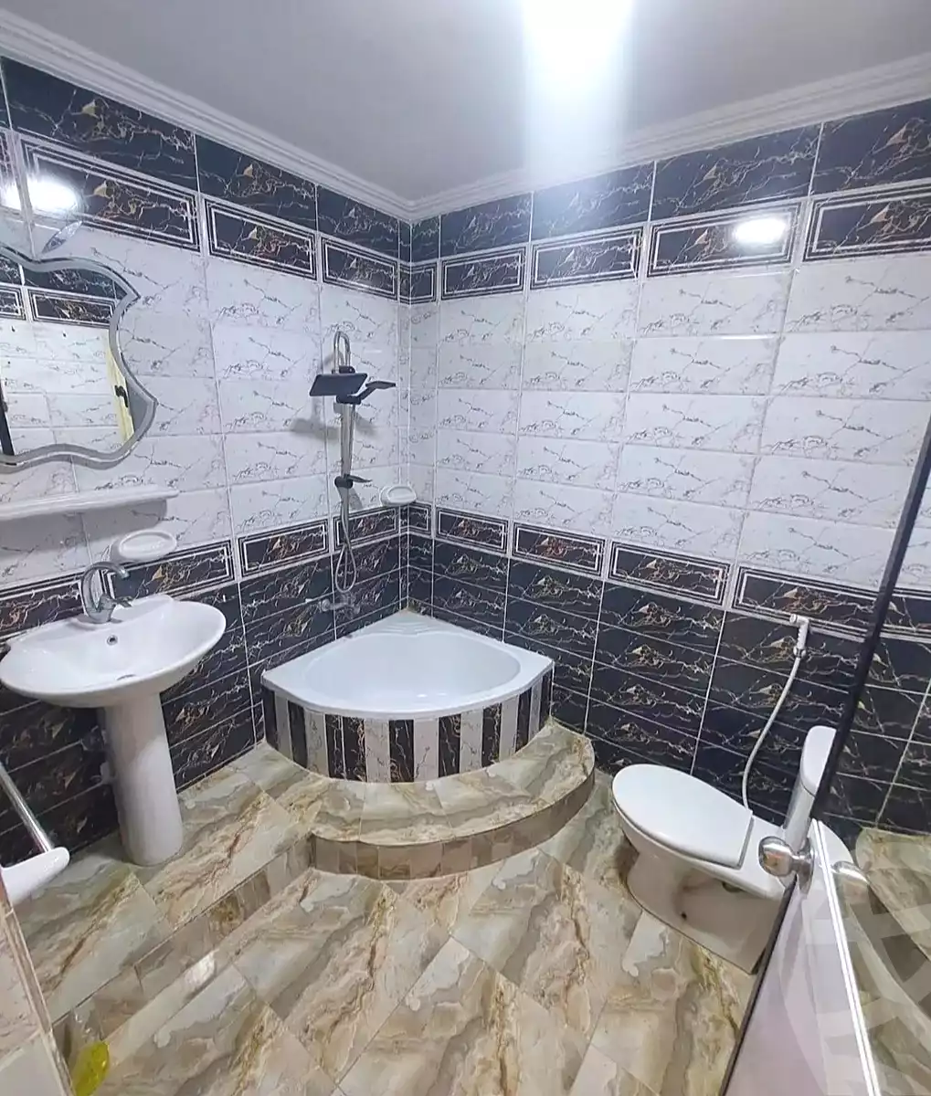 https://aqarmap.com.eg/ar/listing/7356561-for-sale-alexandria-sydy-bshr-sydy-bshr-bhry-mohammed-youssef-ghaly-st