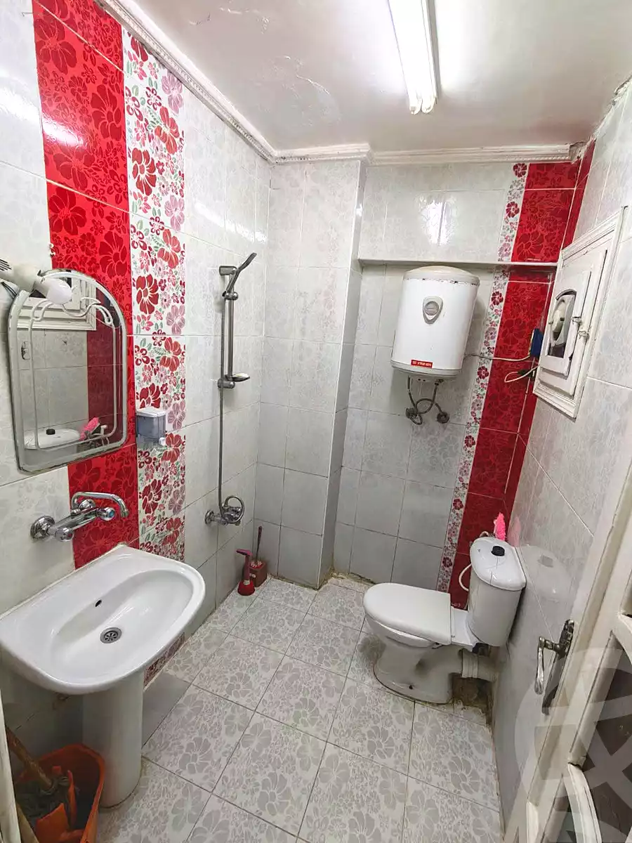https://aqarmap.com.eg/ar/listing/7356643-for-sale-alexandria-al-agamy-el-hanouvel-kasr-al-quiri-st-1