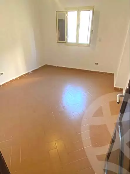 https://aqarmap.com.eg/ar/listing/7356893-for-sale-alexandria-ganaklis