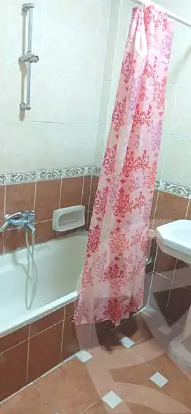 https://aqarmap.com.eg/ar/listing/7356899-for-sale-alexandria-sydy-bshr-sydy-bshr-bhry-gamal-abd-el-nasir-st