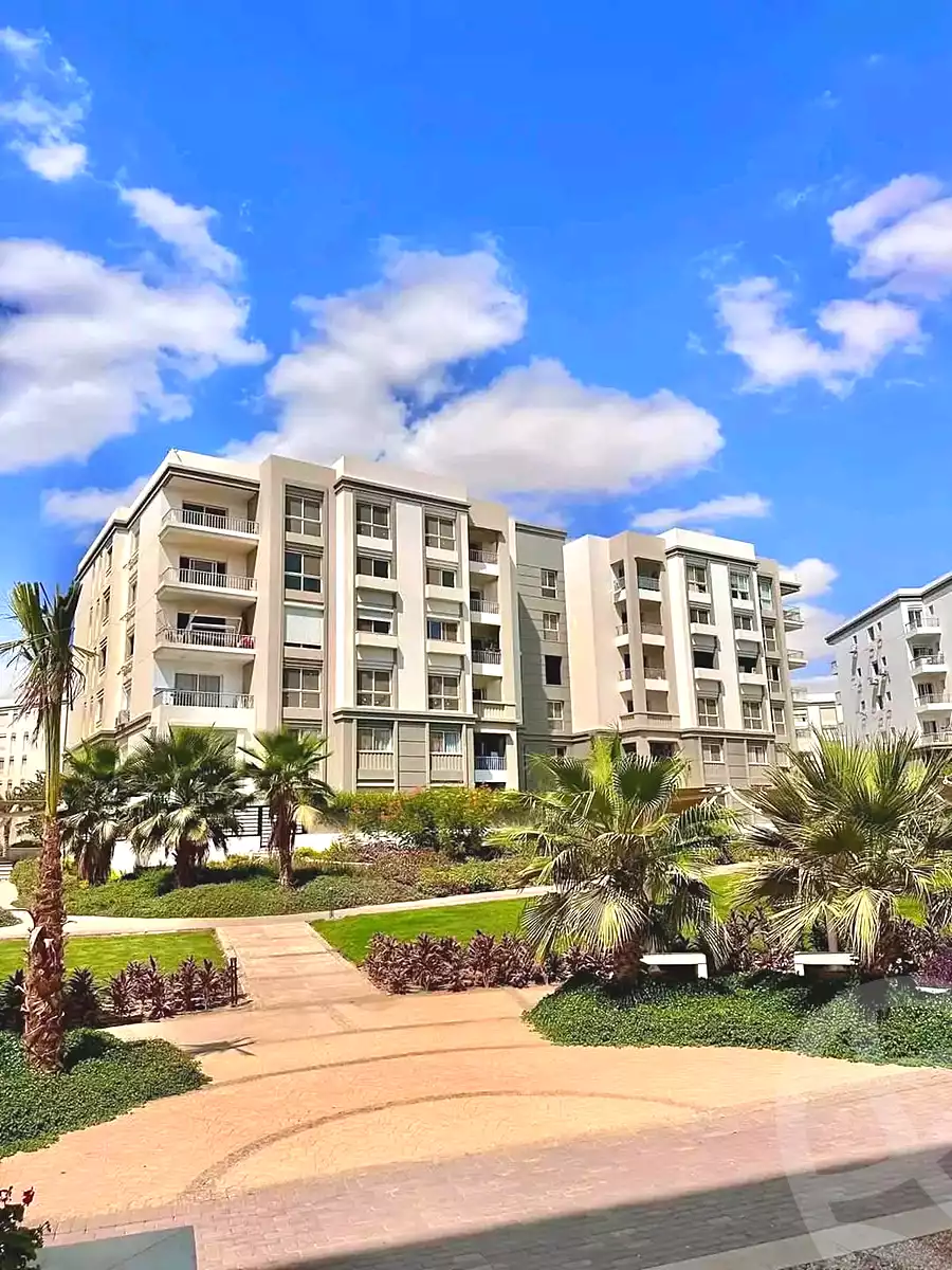 https://aqarmap.com.eg/en/listing/7357252-for-sale-cairo-new-cairo-compounds-hyde-park-parkway-hyde-park-compound